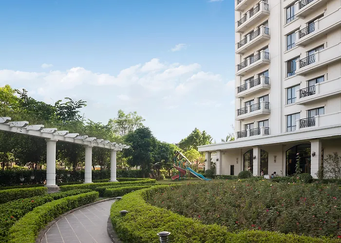 Elegant Suites Westlake